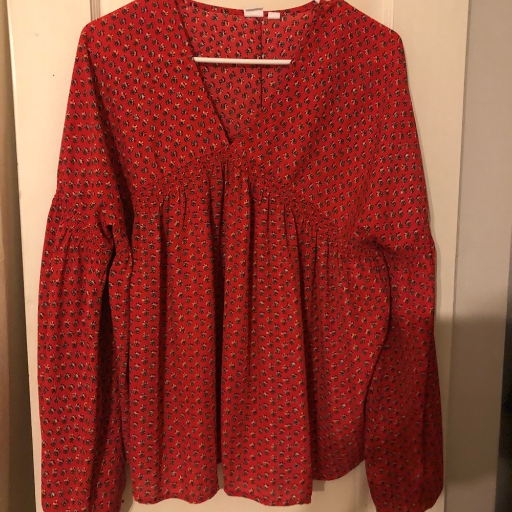 M Gap Top